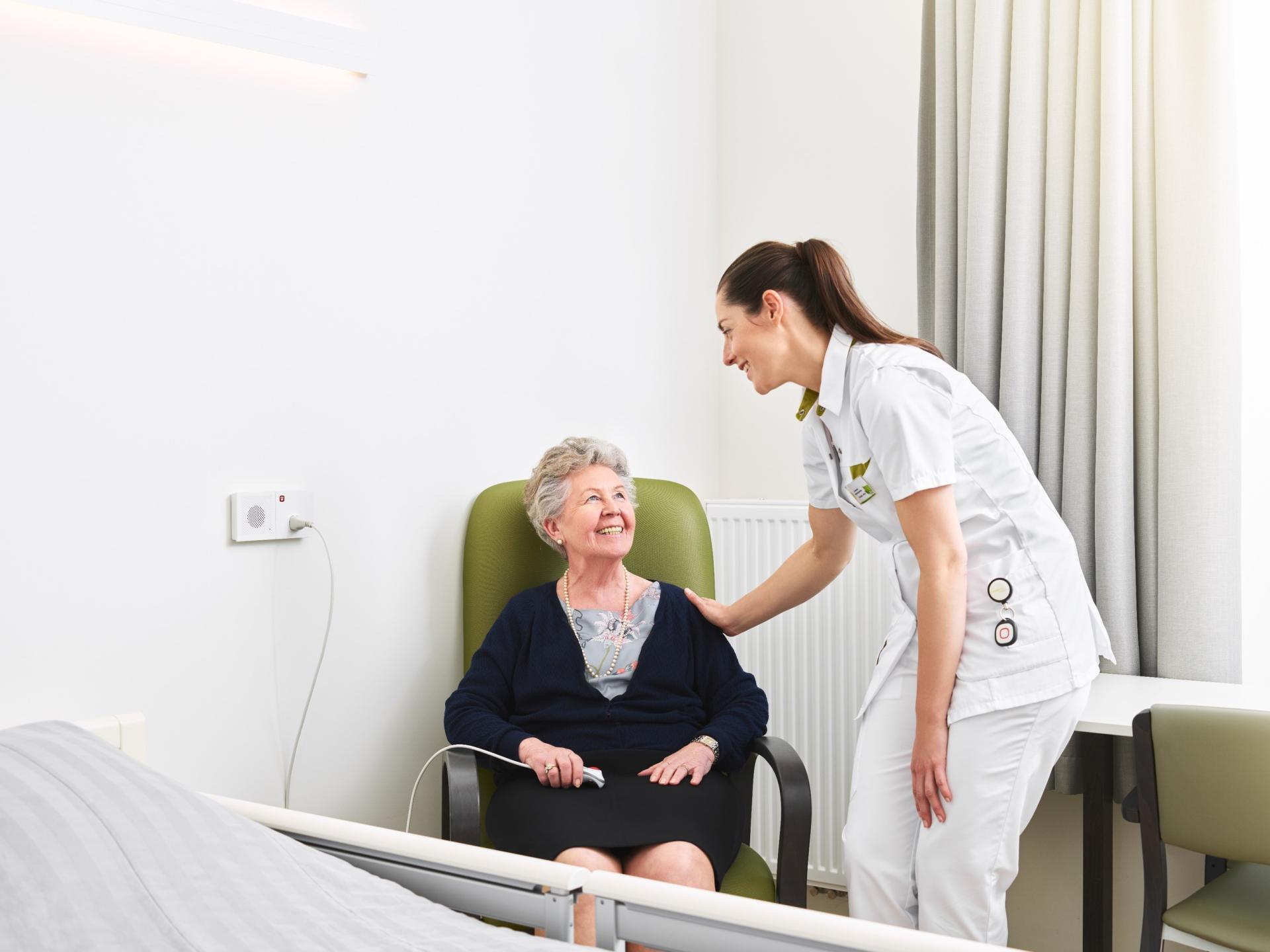 Forte d’une expérience de plus de 75 ans sur le marché des soins de santé, Televic lance AQURA, sa toute nouvelle plate-forme de communications de soins. 